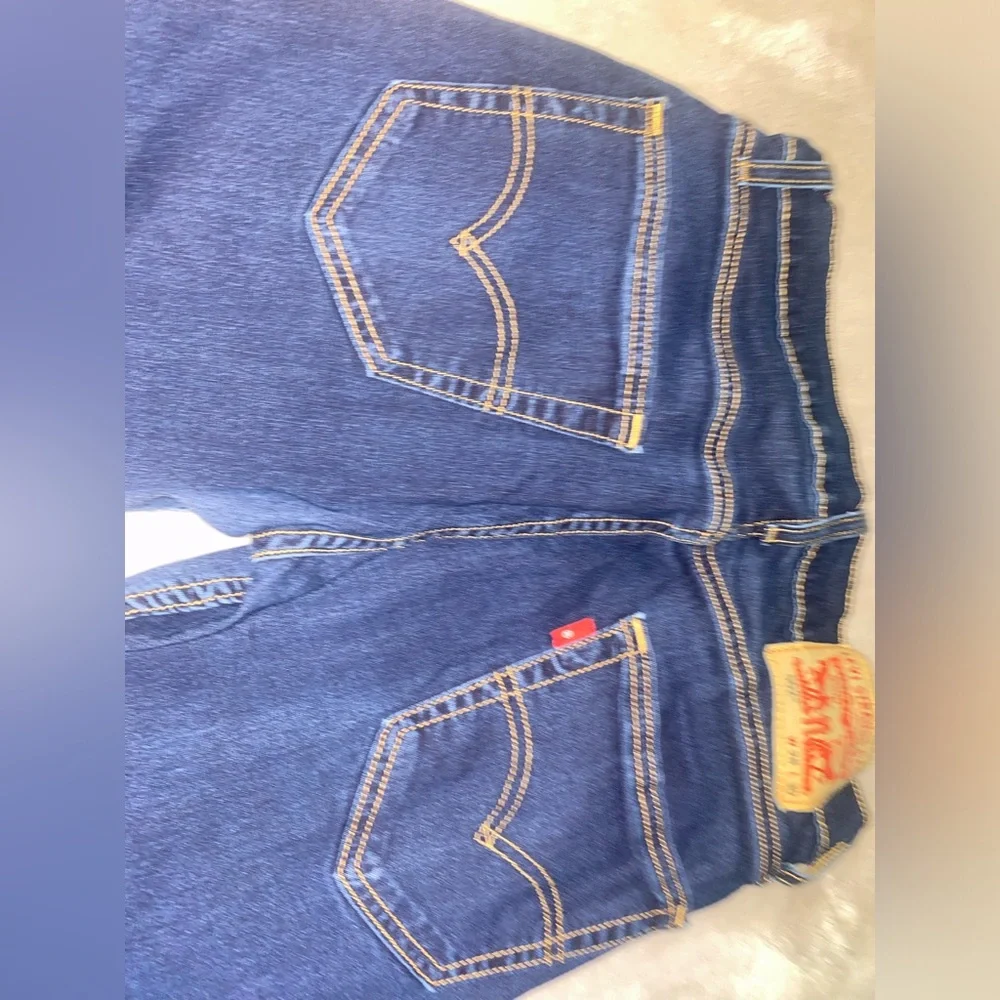 502 Levi Jeans - Picture 6 of 7